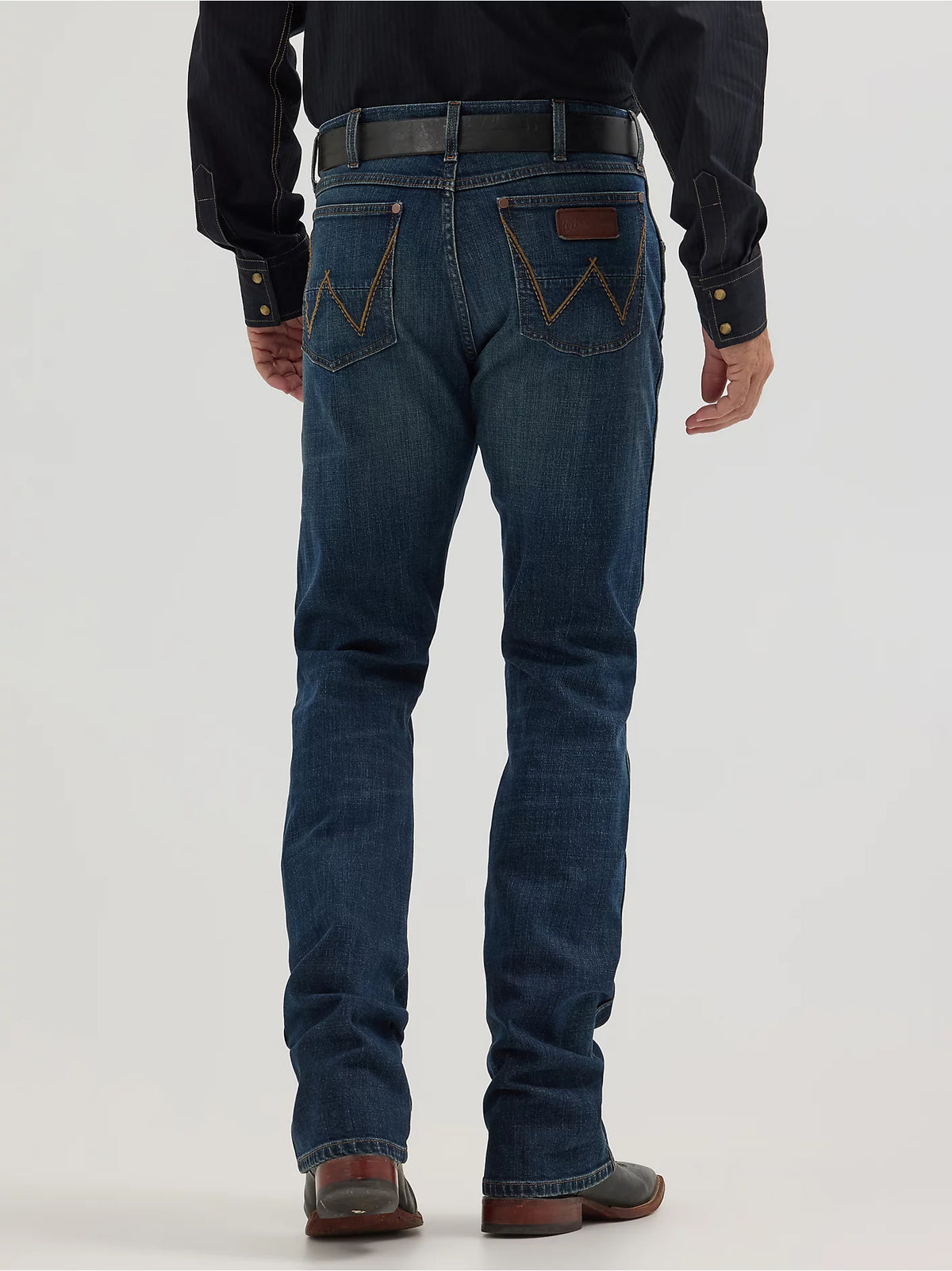Wrangler Mannen grote en lange retro slim fit boot cut Jean, Dax, 29W x 32L Wrangler Mannen grote en lange retro slim fit boot cut Jean, Dax, 29W x 32L